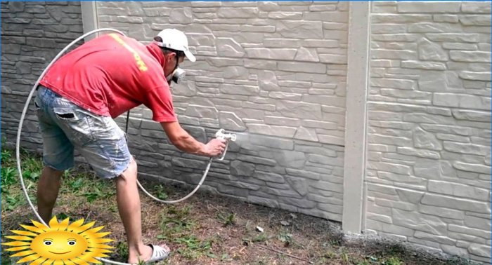 Comment peindre une clôture en béton