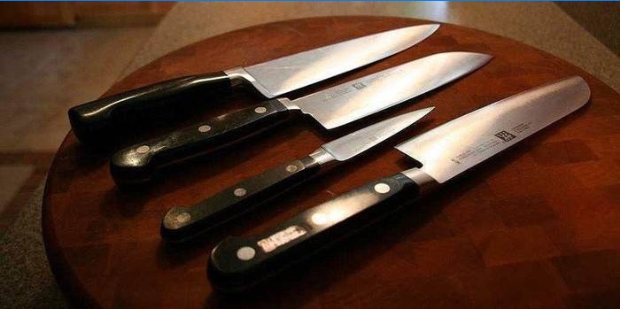 Couteaux en acier