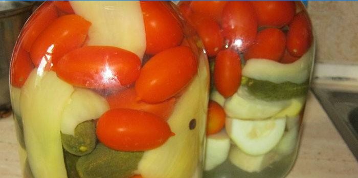 Légumes marinés au vinaigre
