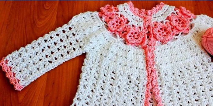 Pull au crochet