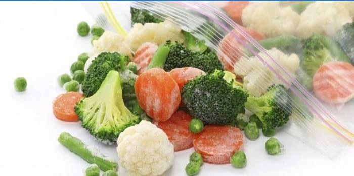 Légumes surgelés dans l'emballage