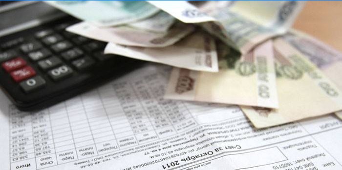 Argent, factures et calculatrice