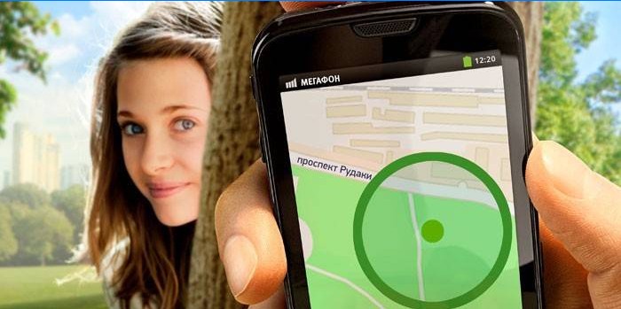 Fille et smartphone