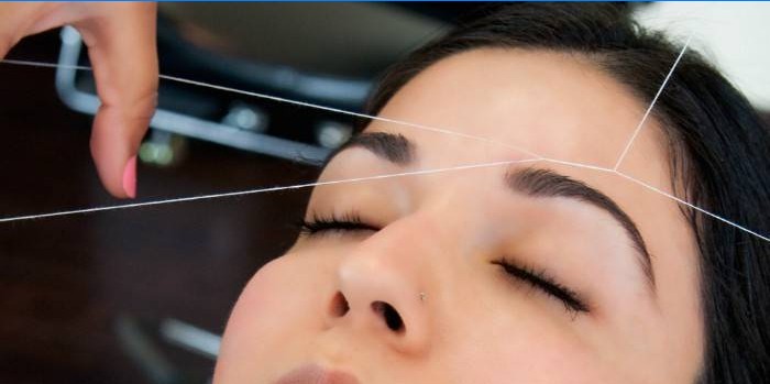Filetage professionnel des sourcils