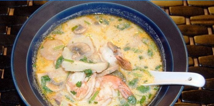 Soupe aux fruits de mer