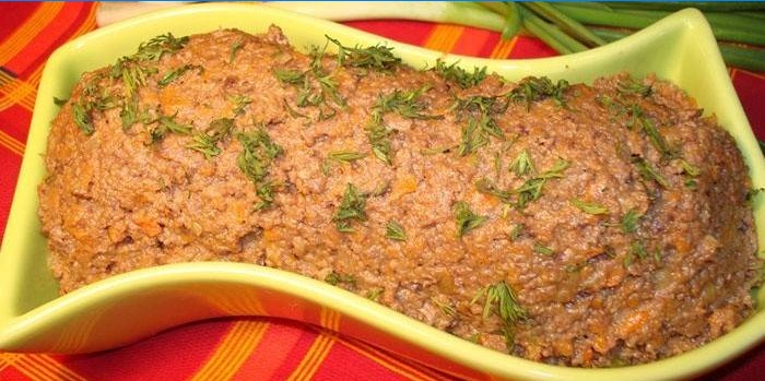 Pâté de foie de boeuf fait maison en forme de