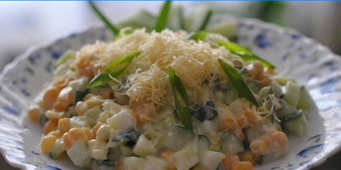 Salade de maïs et concombre
