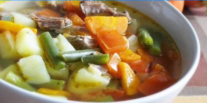 Soupe aux légumes de boeuf