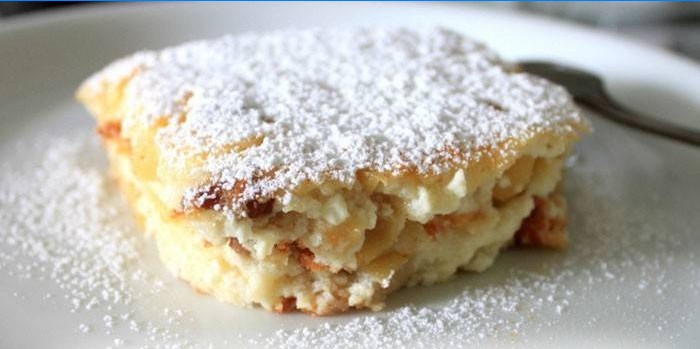 Dessert aux pommes et au lait caillé