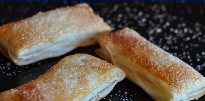 Langues feuilletées au sucre