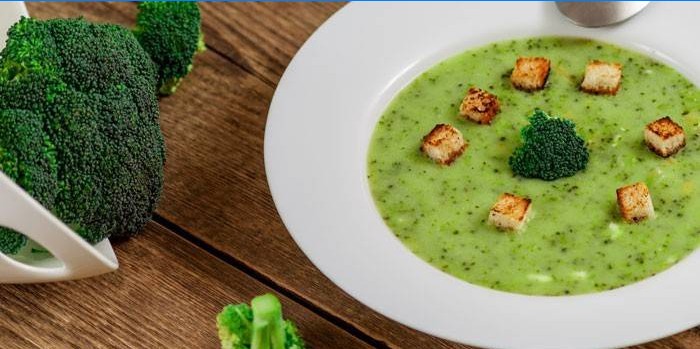 Soupe de purée de brocoli