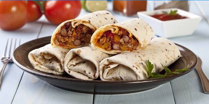 Burrito au poulet et aux haricots