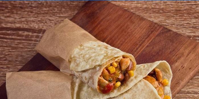 Burrito au poulet et au maïs