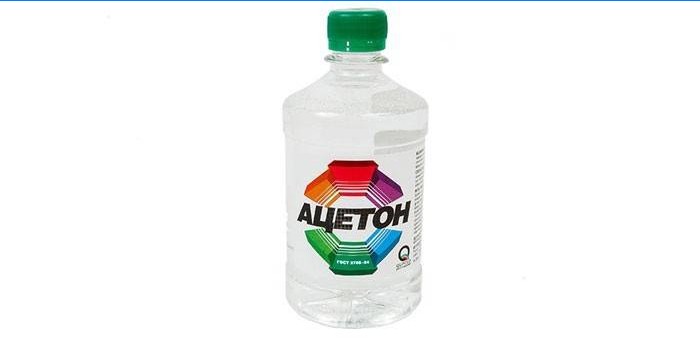 L'acétone dans une bouteille