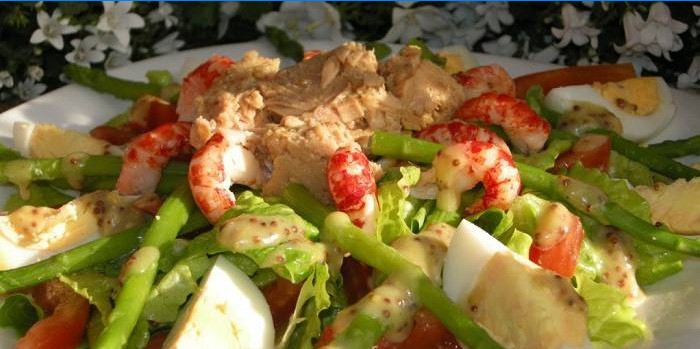 Salade de crevettes et asperges