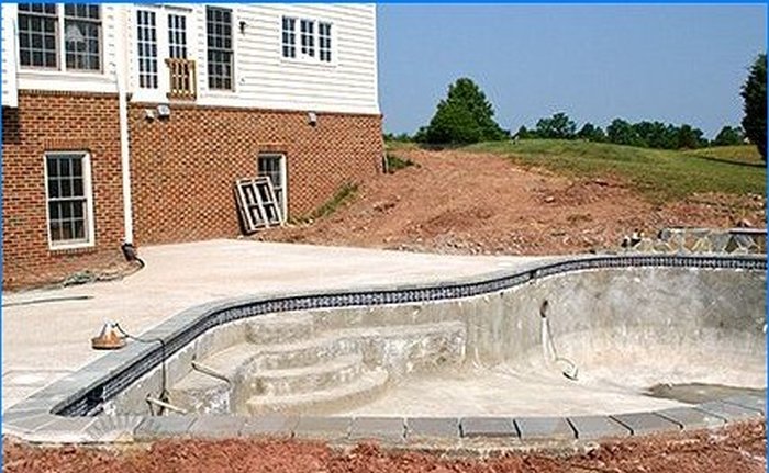 Imperméabilisation de la piscine - choix des matériaux et des technologies