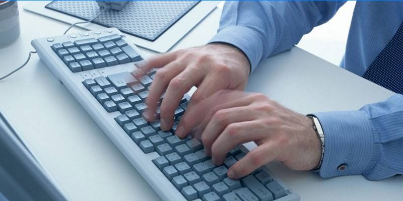 Homme, dactylographie, clavier