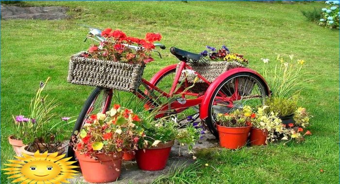 La seconde vie des choses anciennes: escaliers, râteaux, vélo et instruments de musique