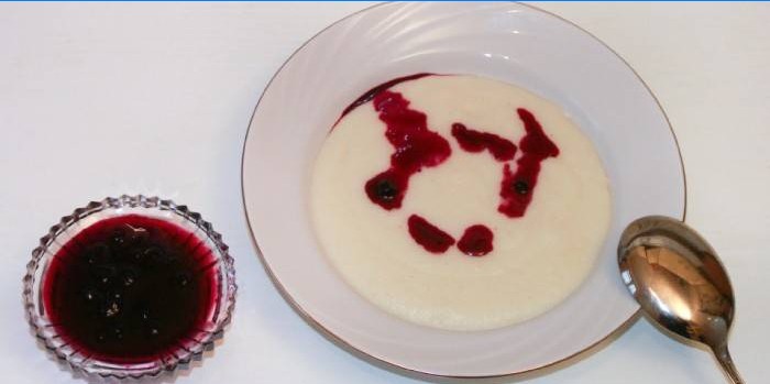 Liquide avec confiture