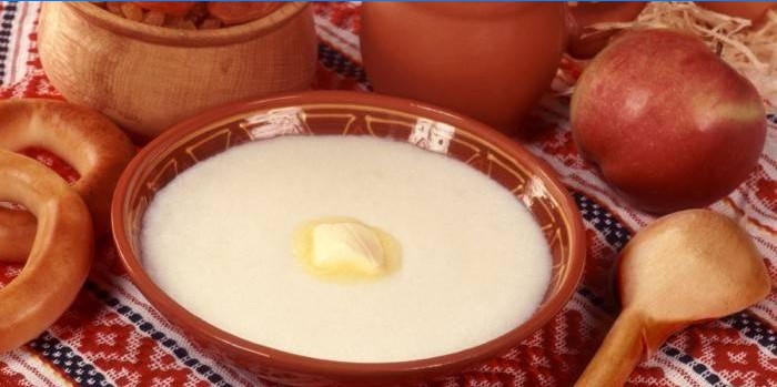 Bouillie de semoule au lait en poudre