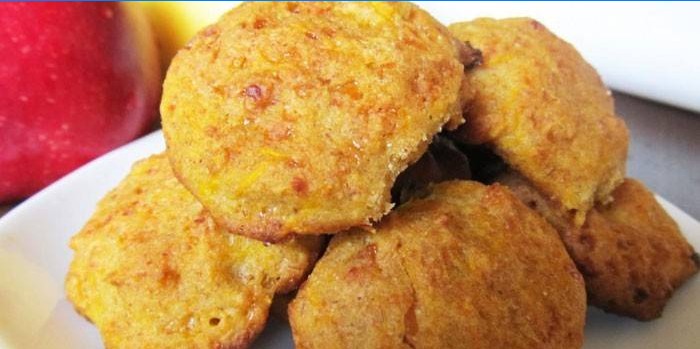 Biscuits sablés prêts à l'emploi à la citrouille