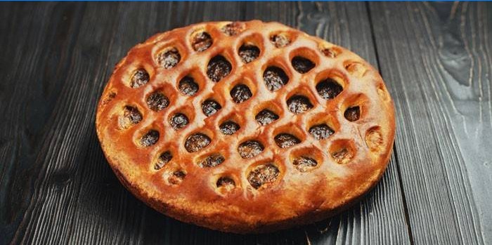 Tarte à la levure garnie de confiture