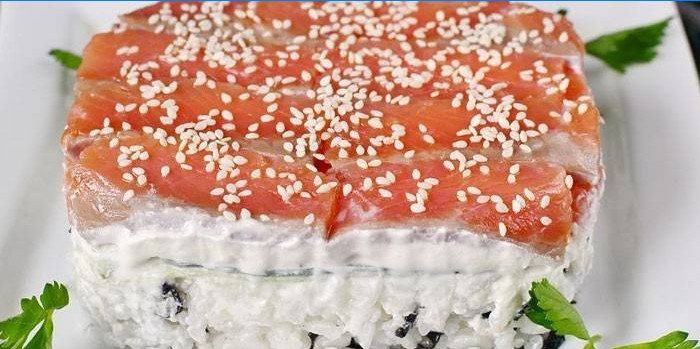 Salade feuilletée Sushi au poisson rouge