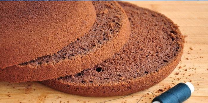 Gâteau éponge au chocolat en mousseline