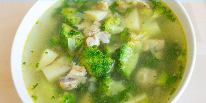 Soupe de poulet au brocoli