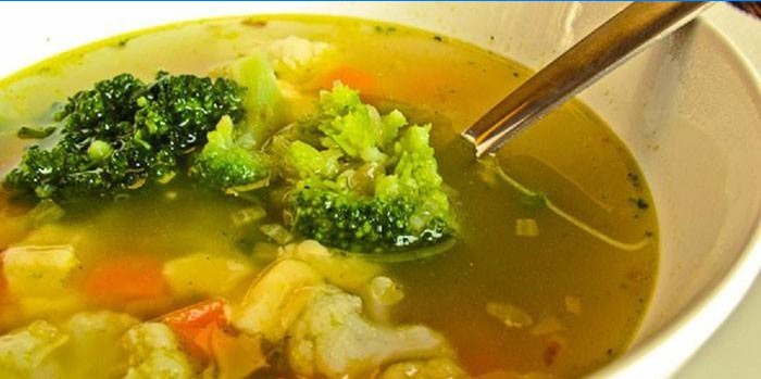 Soupe de légumes au bouillon de viande