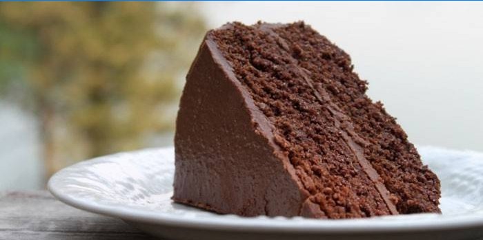 Tranche de génoise au chocolat