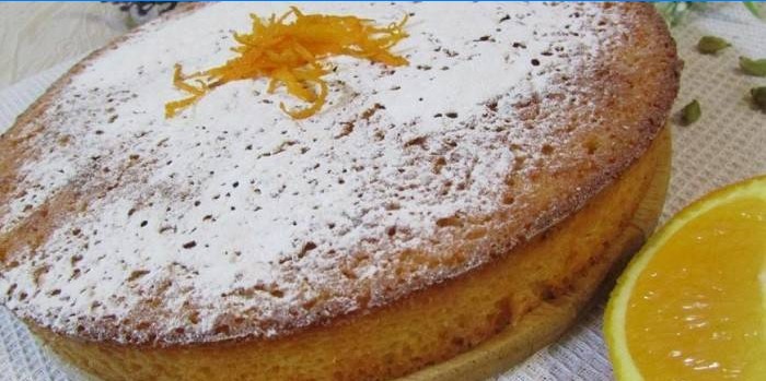 Gâteau éponge au kéfir et à la semoule