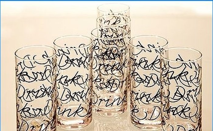 Verre, céramique, cristal - la vaisselle dans votre intérieur