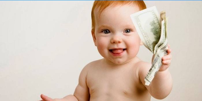 Enfant avec de l'argent