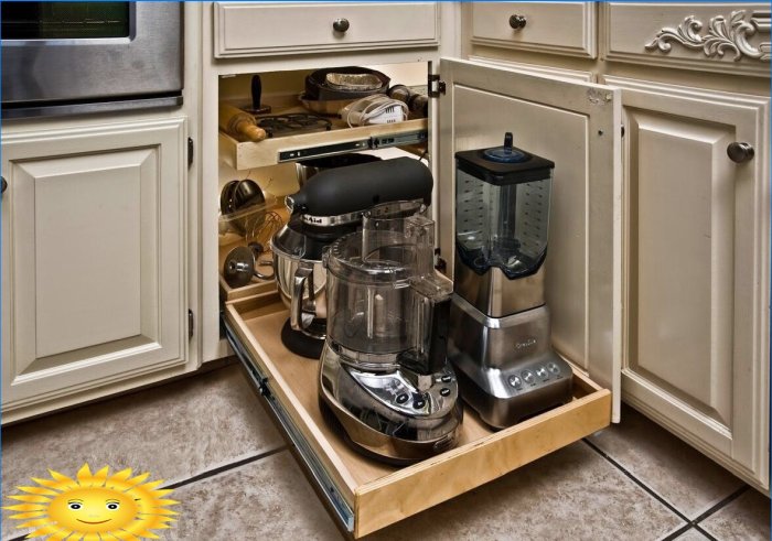 Placer de petits appareils électroménagers dans la cuisine