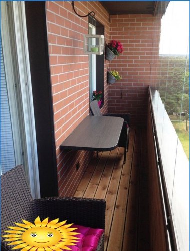 Comment équiper un petit balcon