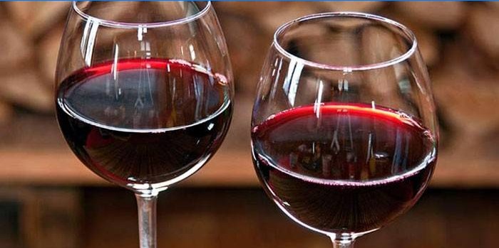 Vin dans des verres