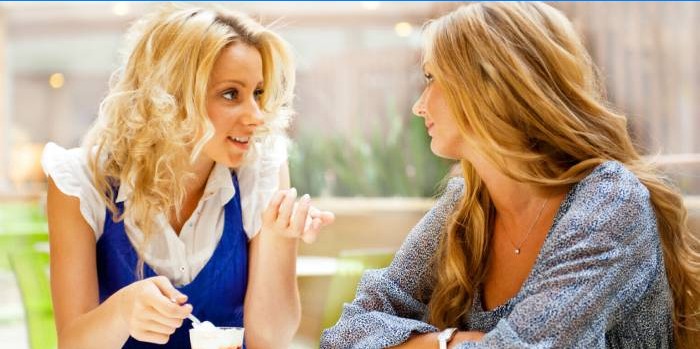 Conversation de deux copines