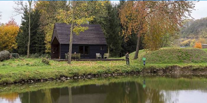 Maison au bord du lac