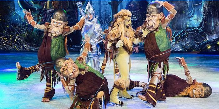 Spectacle de glace du Nouvel An par Ilya Averbukh 2020 «Le magicien d'OZ»