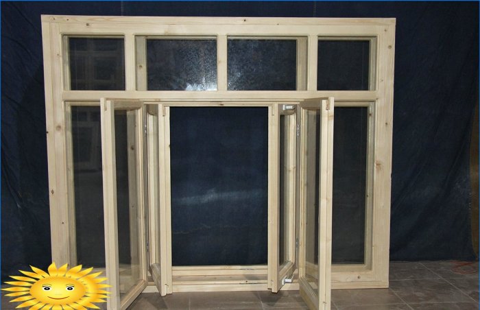 Fenêtre en bois de menuisier sans fenêtres à double vitrage