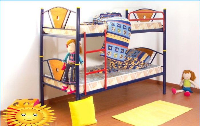 Une bonne solution pour une crèche - un lit superposé