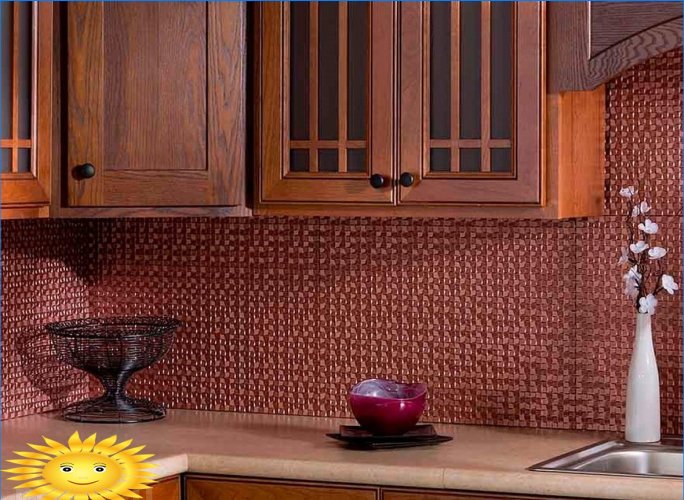 Carreaux métalliques: caractéristiques d'utilisation et exemples de photos