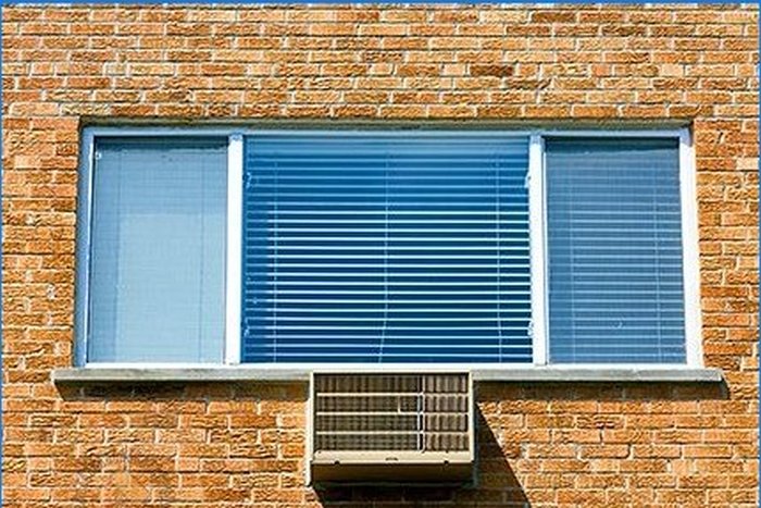 Choisir un climatiseur de fenêtre. Économique, simple, fiable