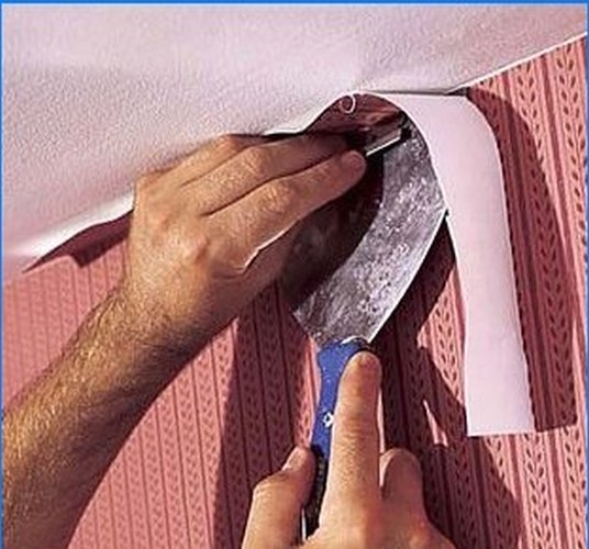 Comment coller du papier peint et des bordures de papier peint