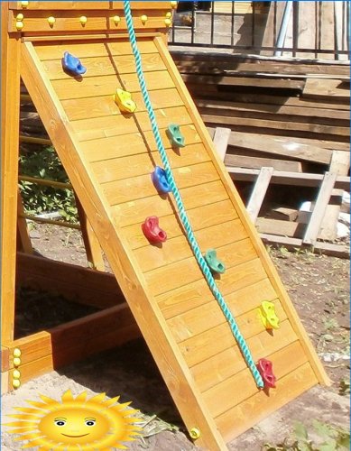 Mur d'escalade pour les enfants de leurs propres mains