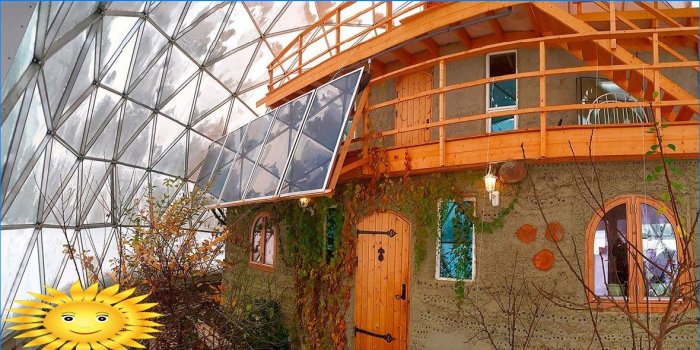 Nature House - une maison sous un dôme géodésique dans l'Arctique