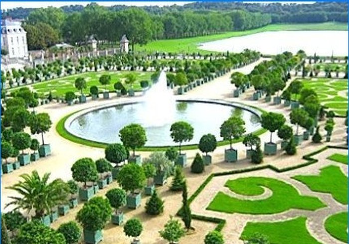 Parc à Versailles, France