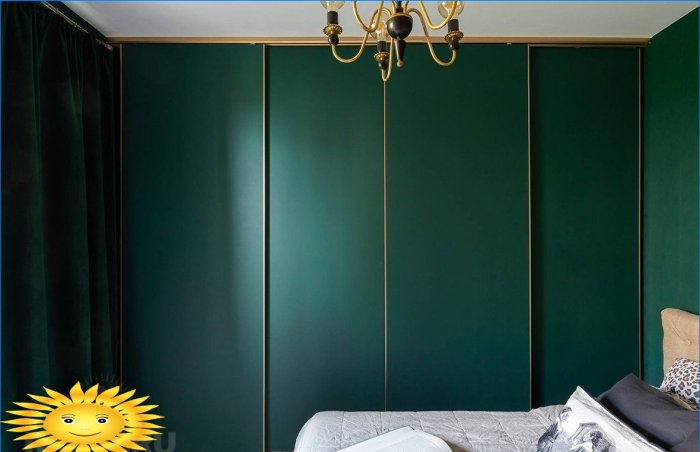 Armoires colorées à l'intérieur