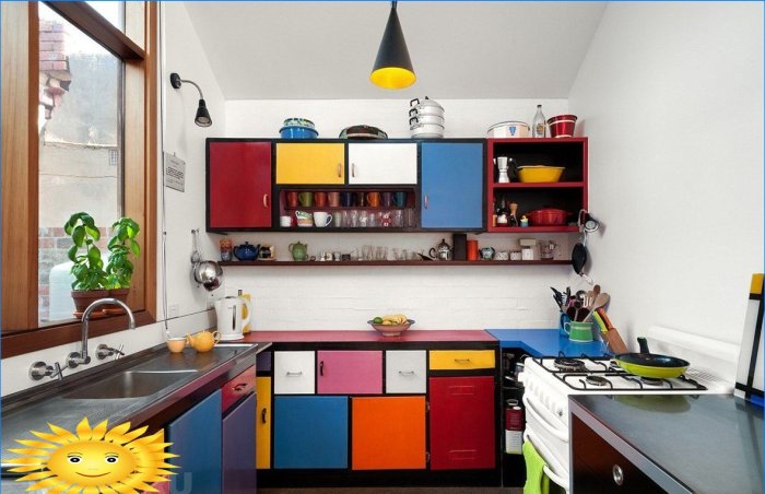 Armoires colorées à l'intérieur